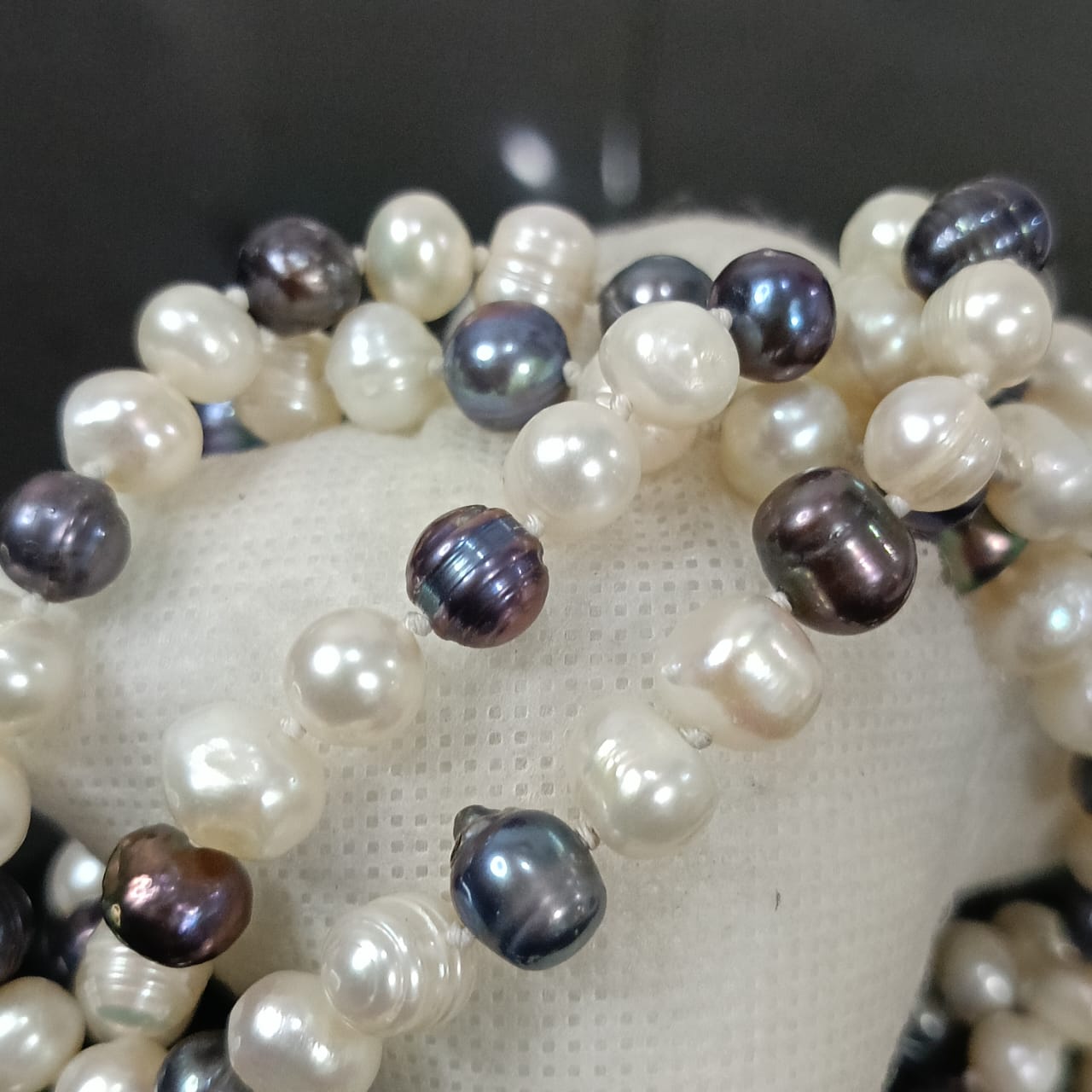 عقد تحفة بالؤلؤ فضي وأبيض طبيعي