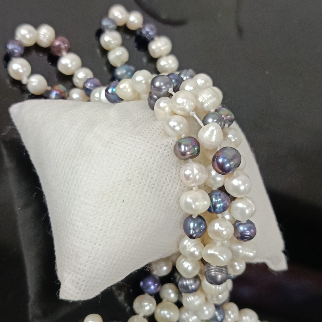 عقد تحفة بالؤلؤ فضي وأبيض طبيعي