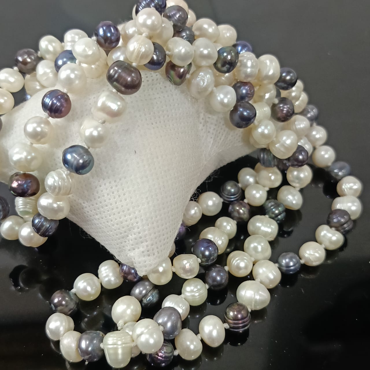 عقد تحفة بالؤلؤ فضي وأبيض طبيعي