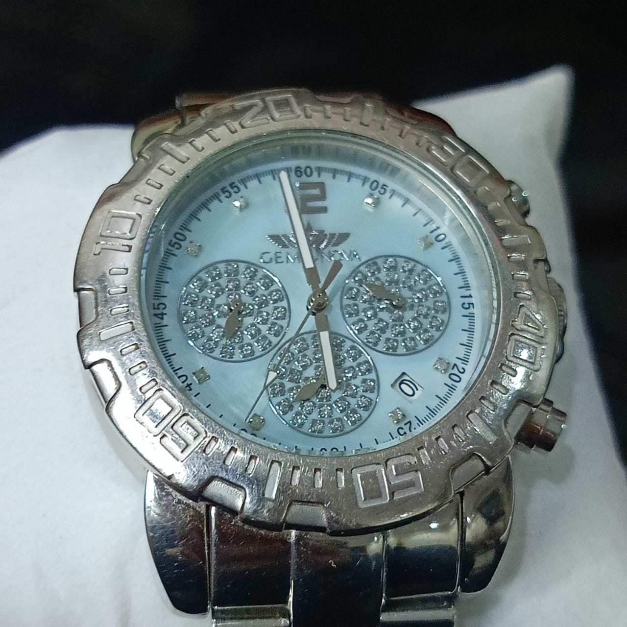 Montre montre gemonova ghronographe homme en diamant antique