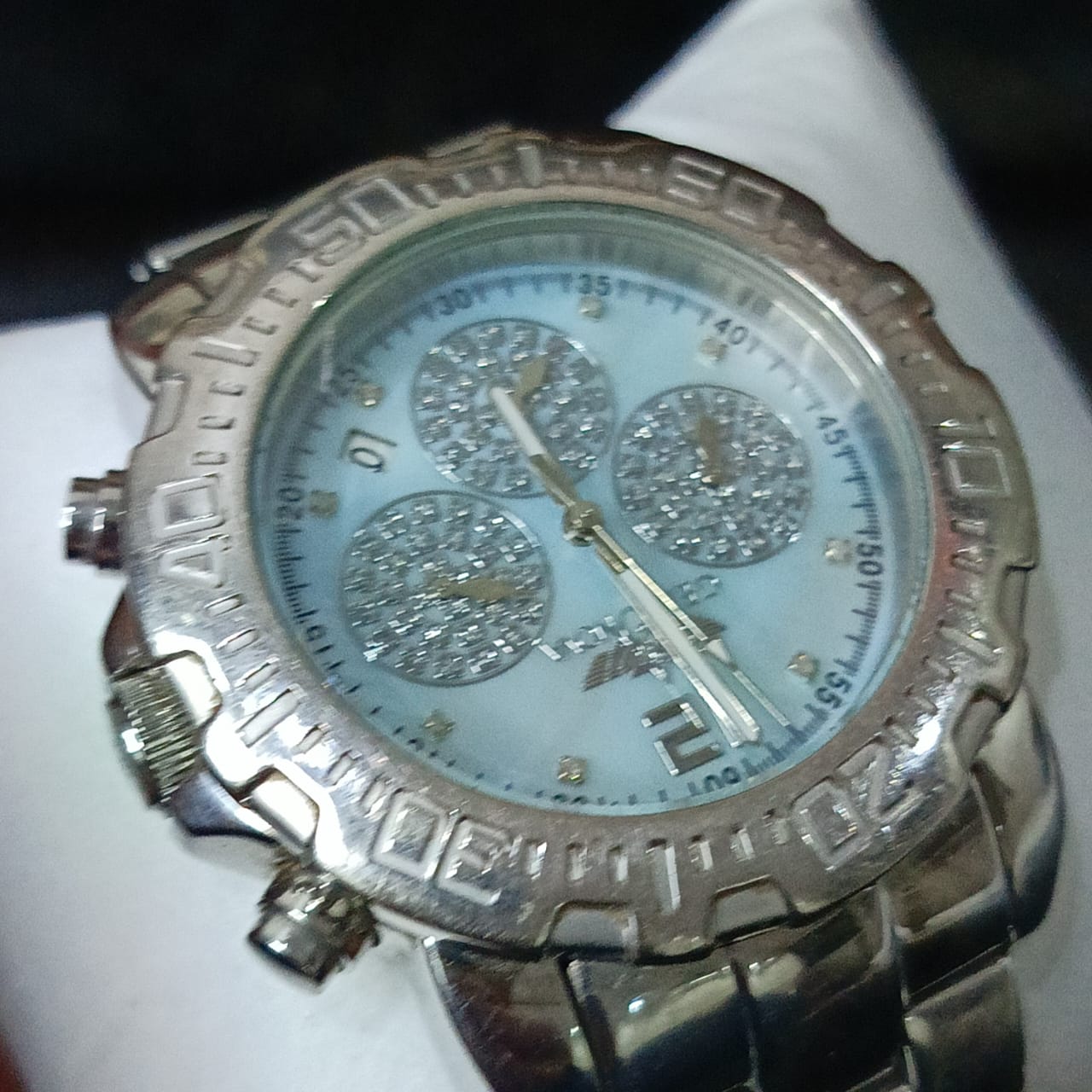 Montre montre gemonova ghronographe homme en diamant antique