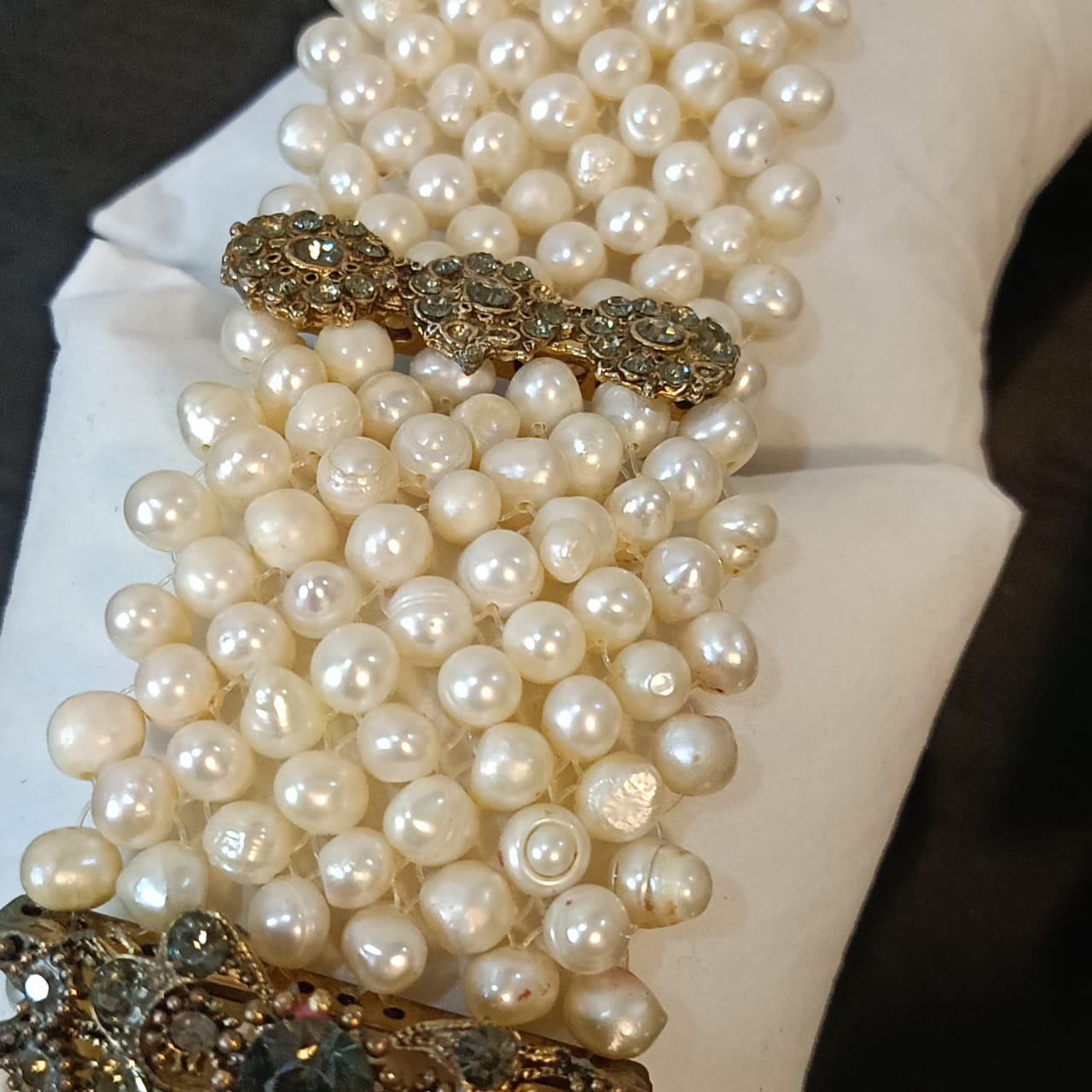 جبين من لؤلؤ طبيعي تحفة