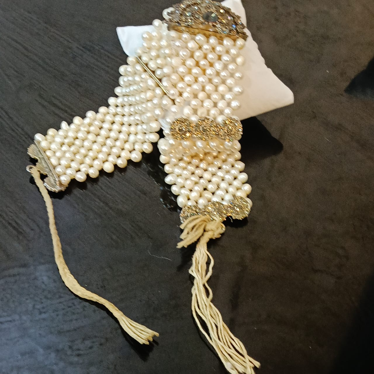 جبين من لؤلؤ طبيعي تحفة