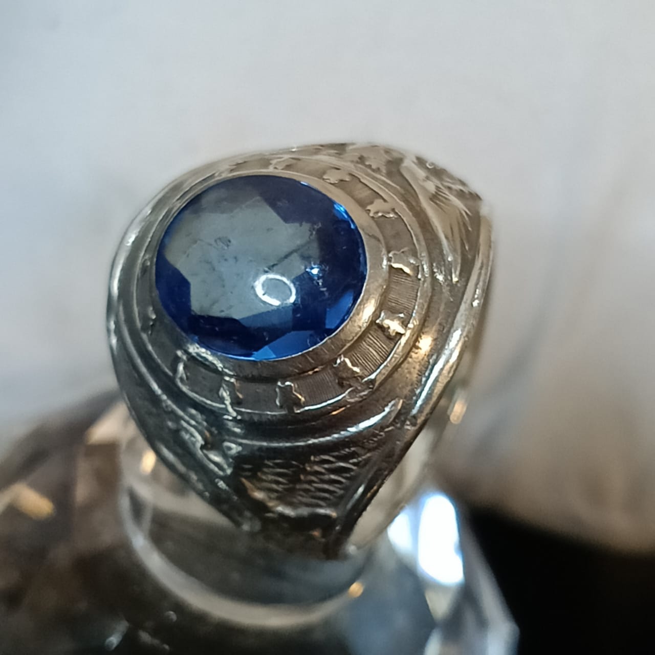خاتم فضة أمريكي بحجر سفير أزرق طبيعي