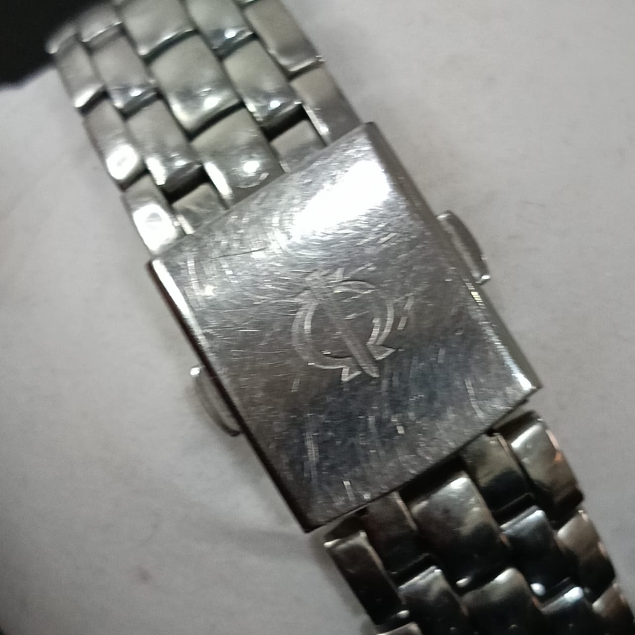 Montre candino suisse saphir original