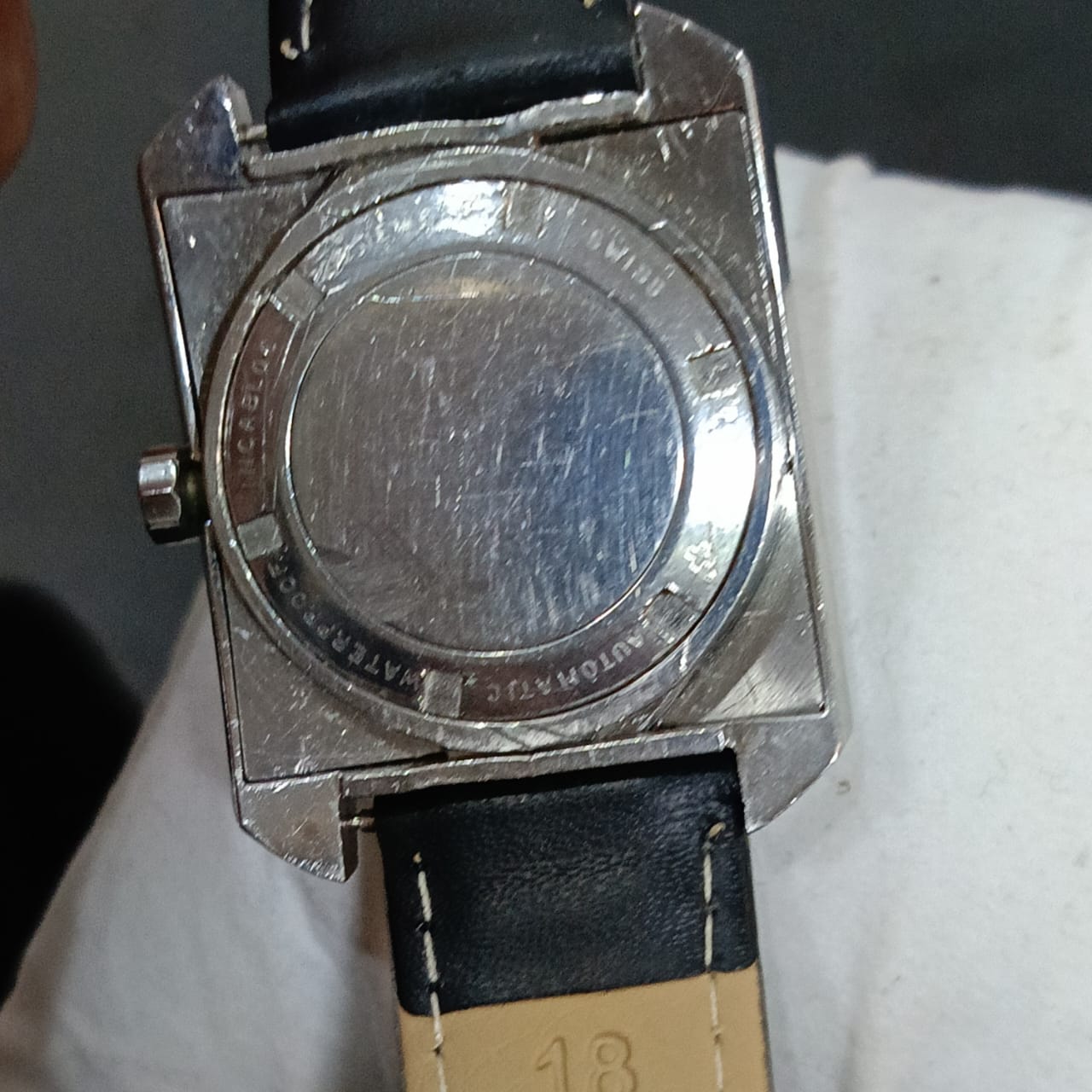 Montre baume & Mercie genave automatique original rare