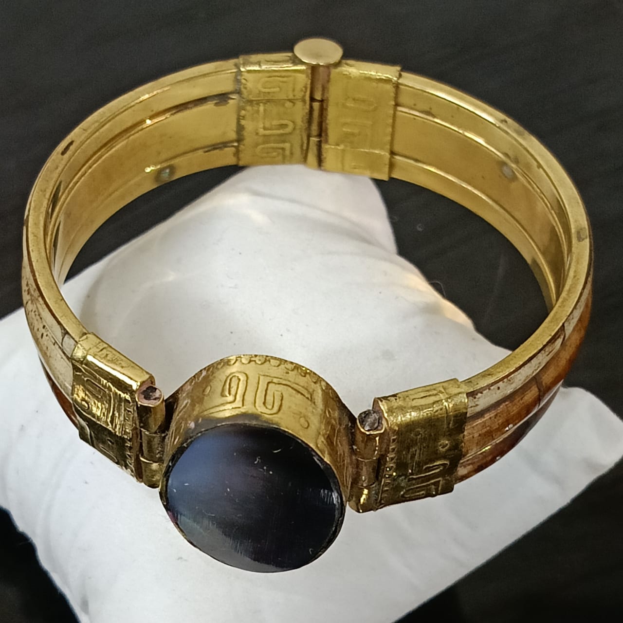 سوار تحفة عااج وصدف ونحاس