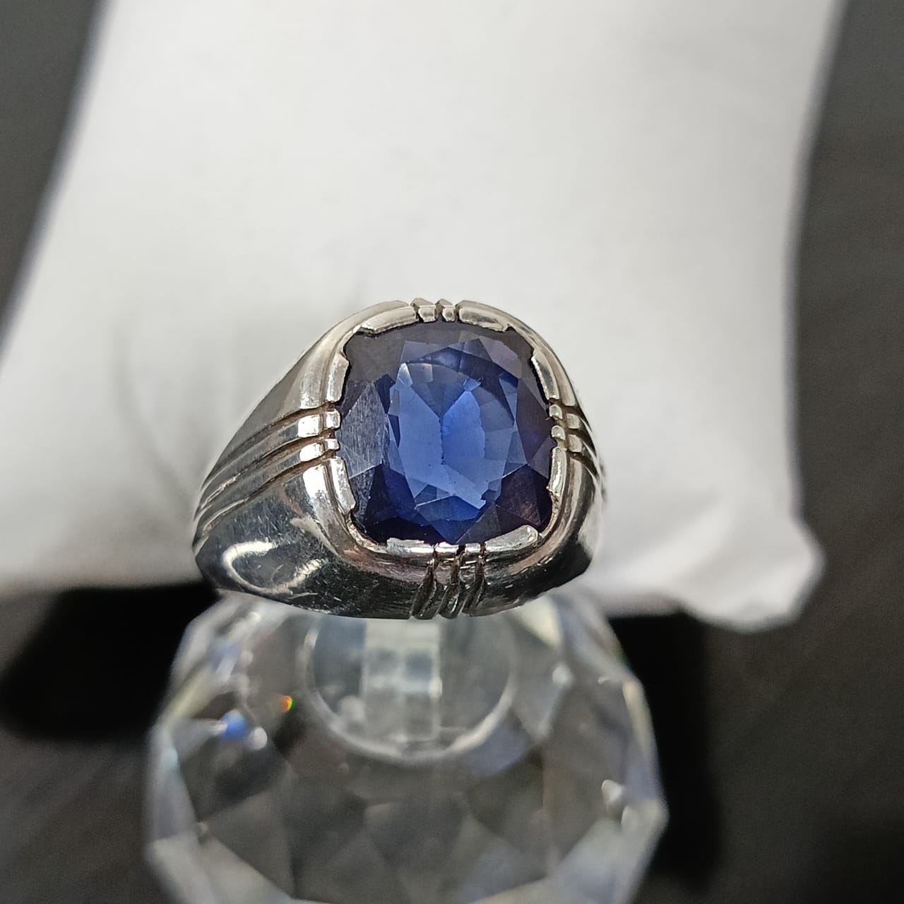خاتم فضة أوربي تحفة بحجر سفير أزرق نقي