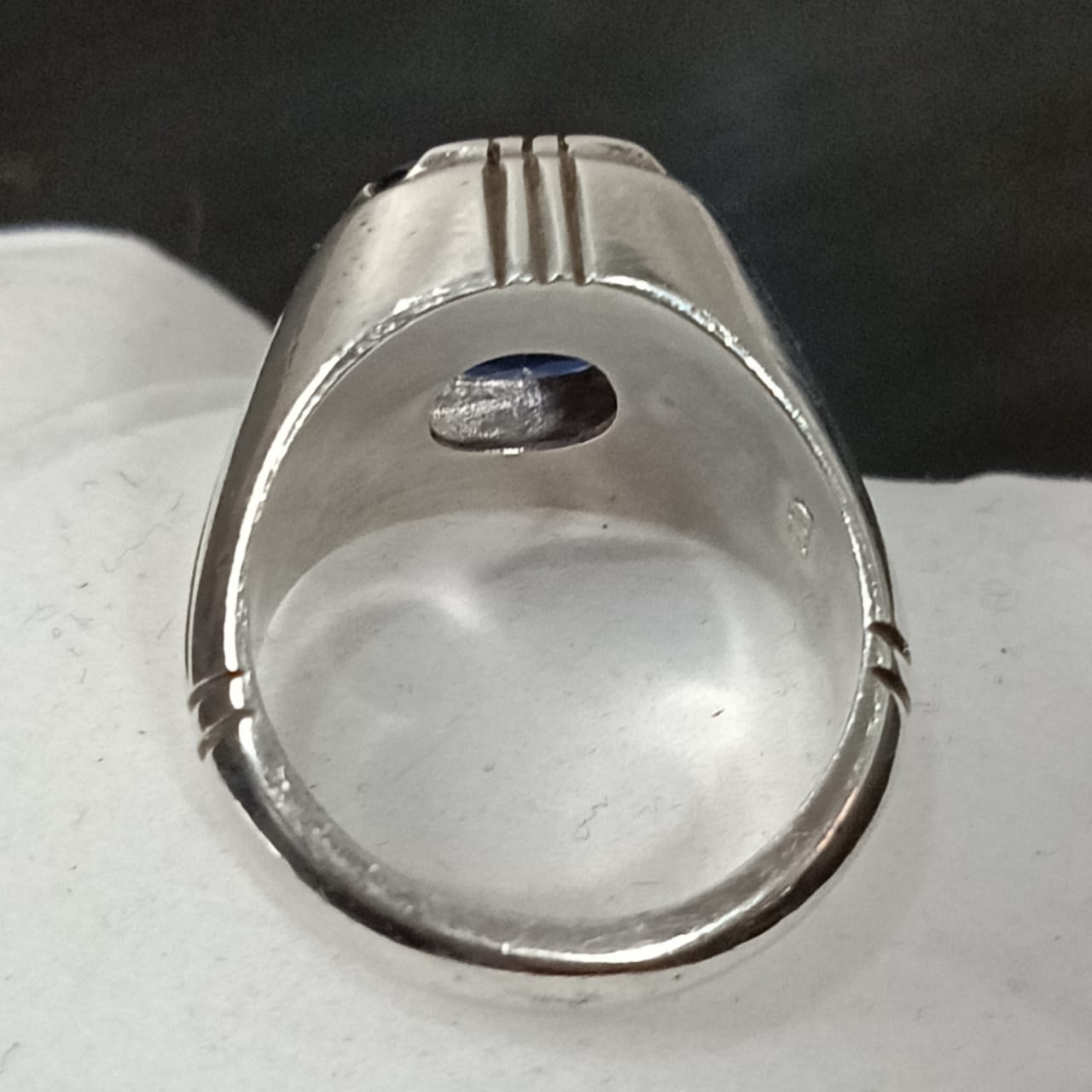 خاتم فضة أوربي تحفة بحجر سفير أزرق نقي