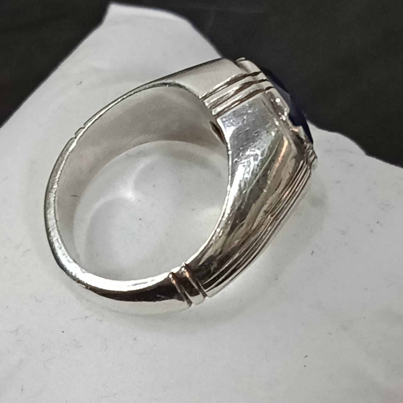 خاتم فضة أوربي تحفة بحجر سفير أزرق نقي