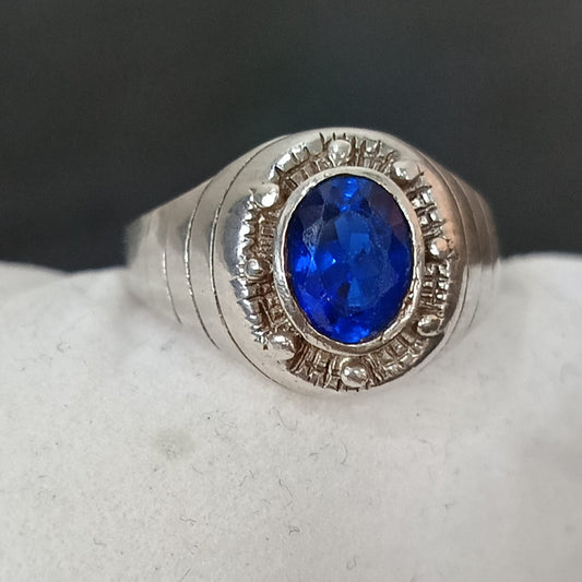 خاتم فضة بحجر سفير أزرق