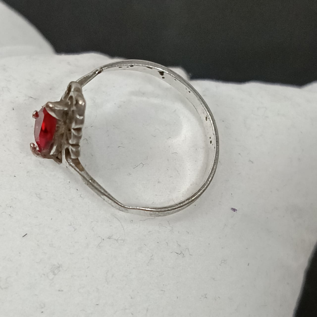 خاتم فضة نسائي بحجر عقيق احمر
