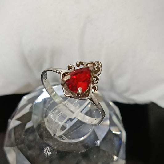 خاتم فضة نسائي بحجر عقيق احمر