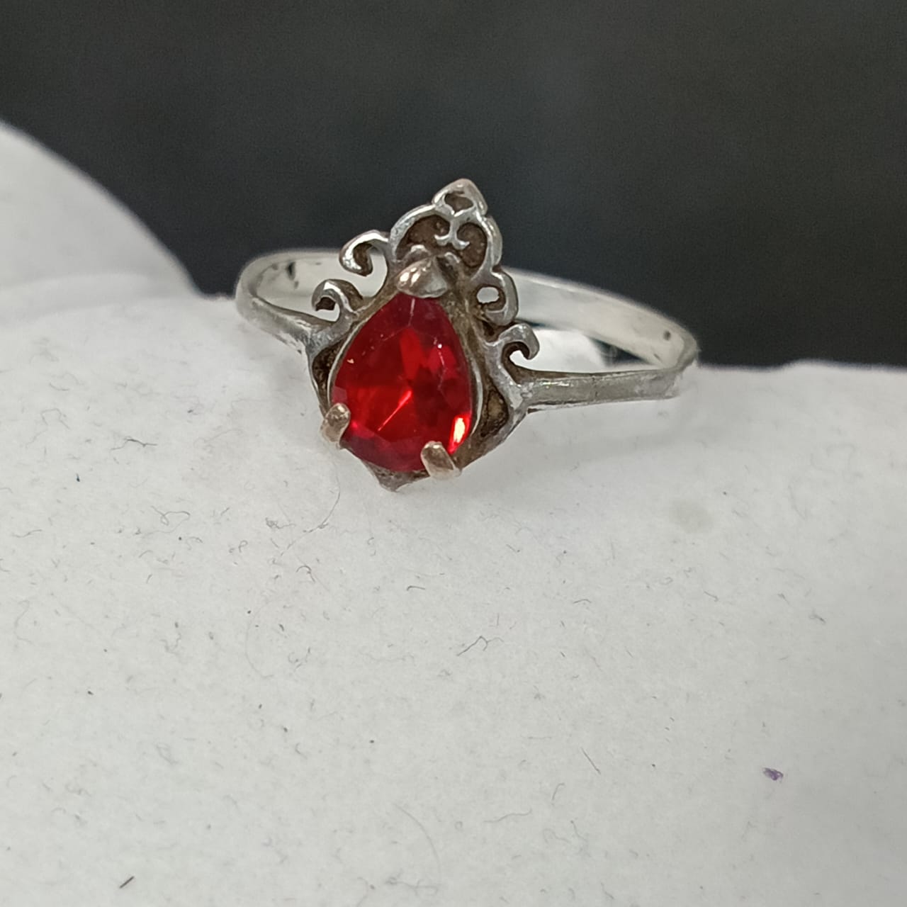 خاتم فضة نسائي بحجر عقيق احمر