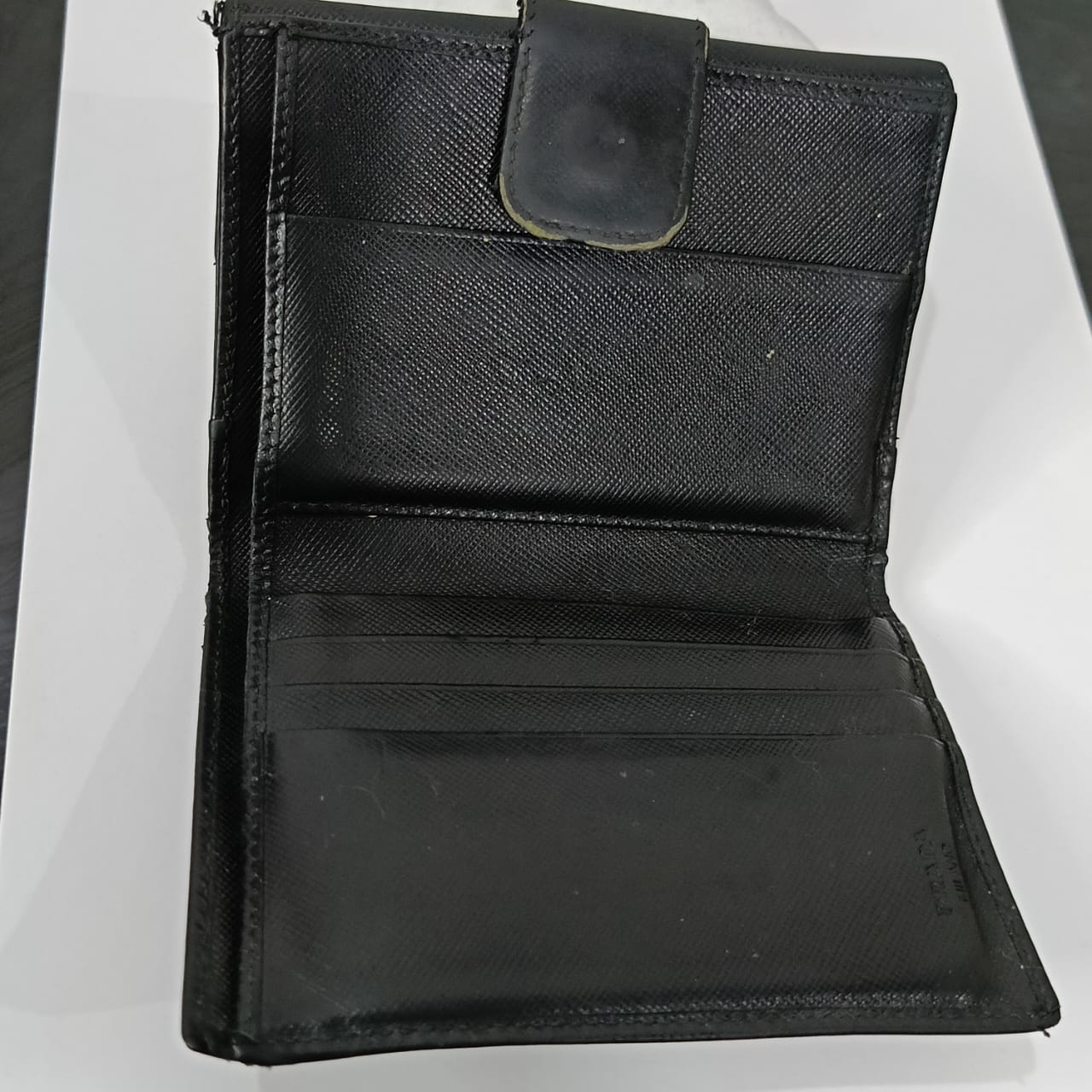 Portefeuille Prada milano original en cuir vintage