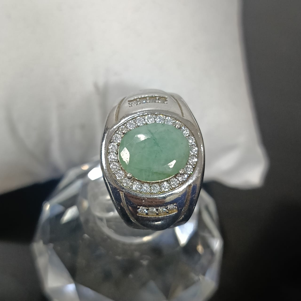 خاتم فضة بحجر زمرد