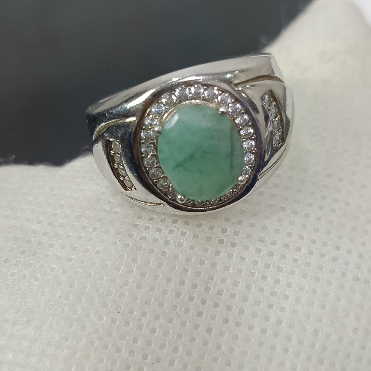 خاتم فضة بحجر زمرد