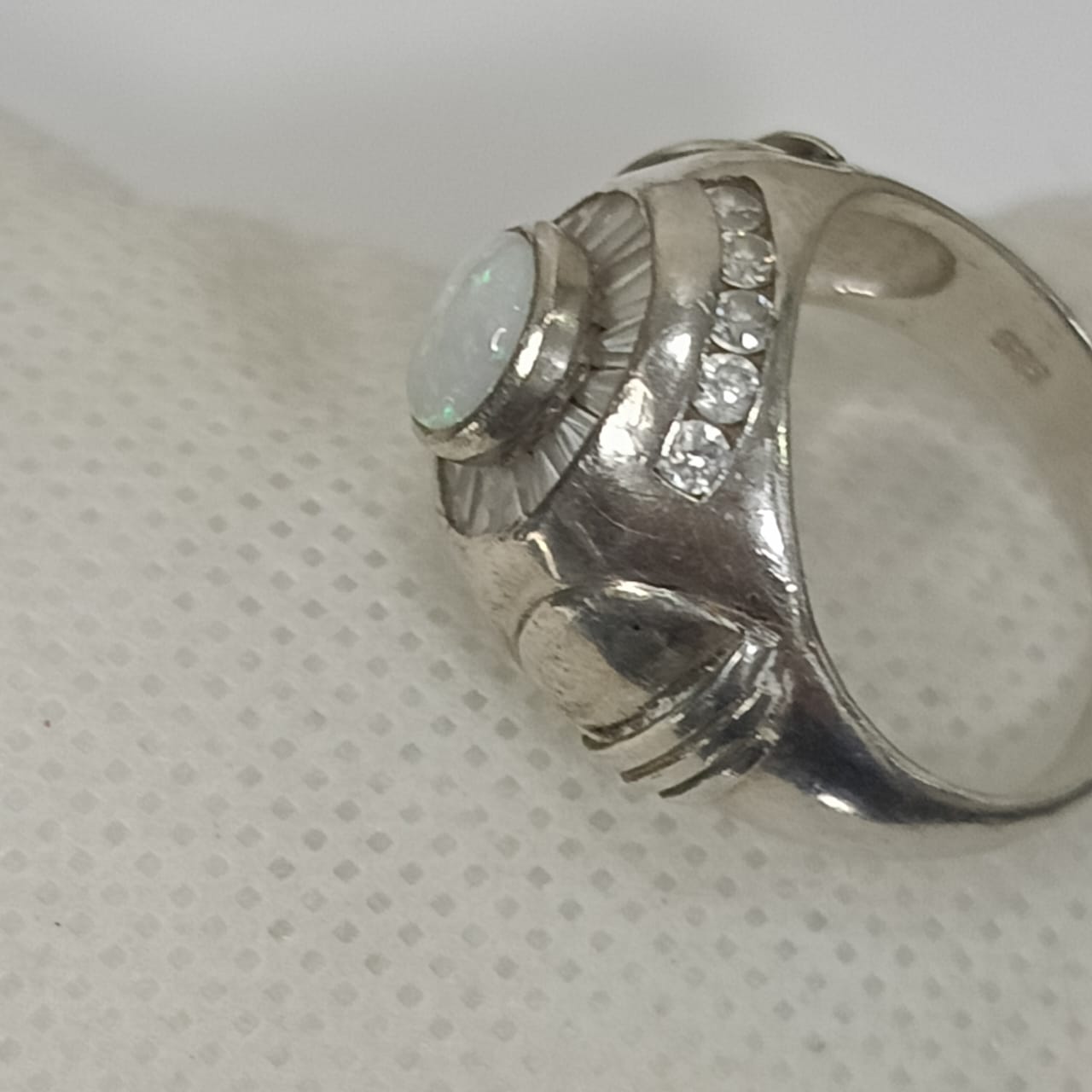 خاتم فضة بحجر أوبال تحفة