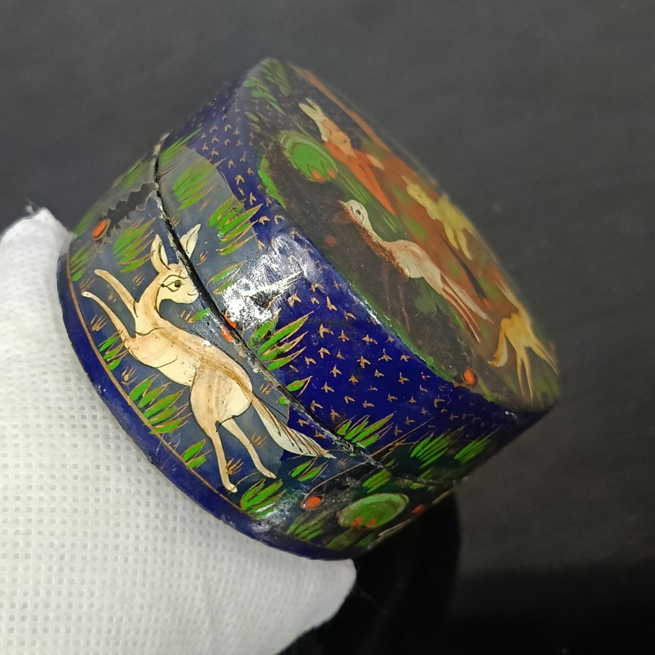 علبة مجوهرات تحفة   أصلية خشب ورسومات