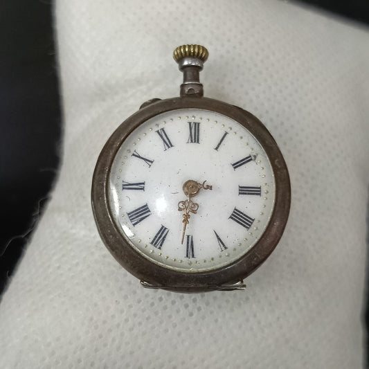 ساعة جيب فضة عاطلة