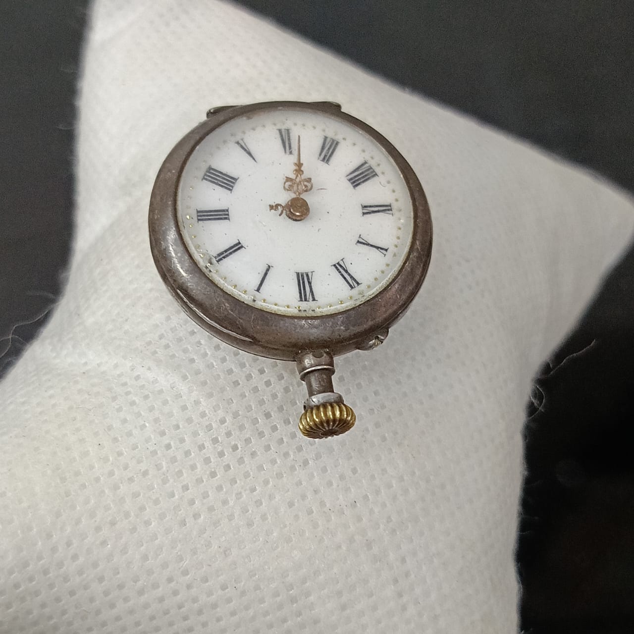 ساعة جيب فضة عاطلة