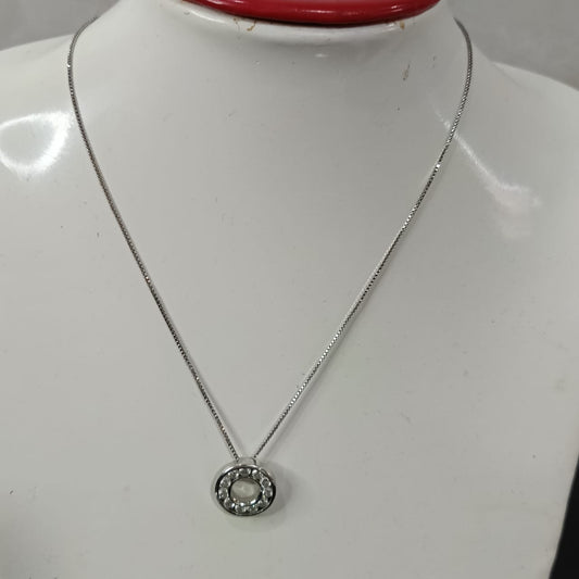 سلسلة بلاكي أبيض