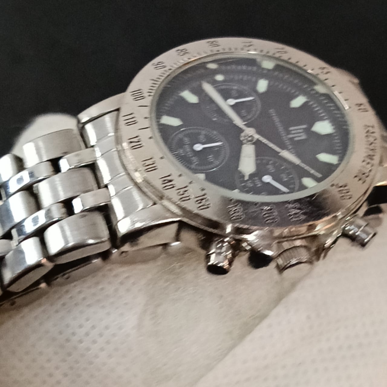 Montre lip chronographe