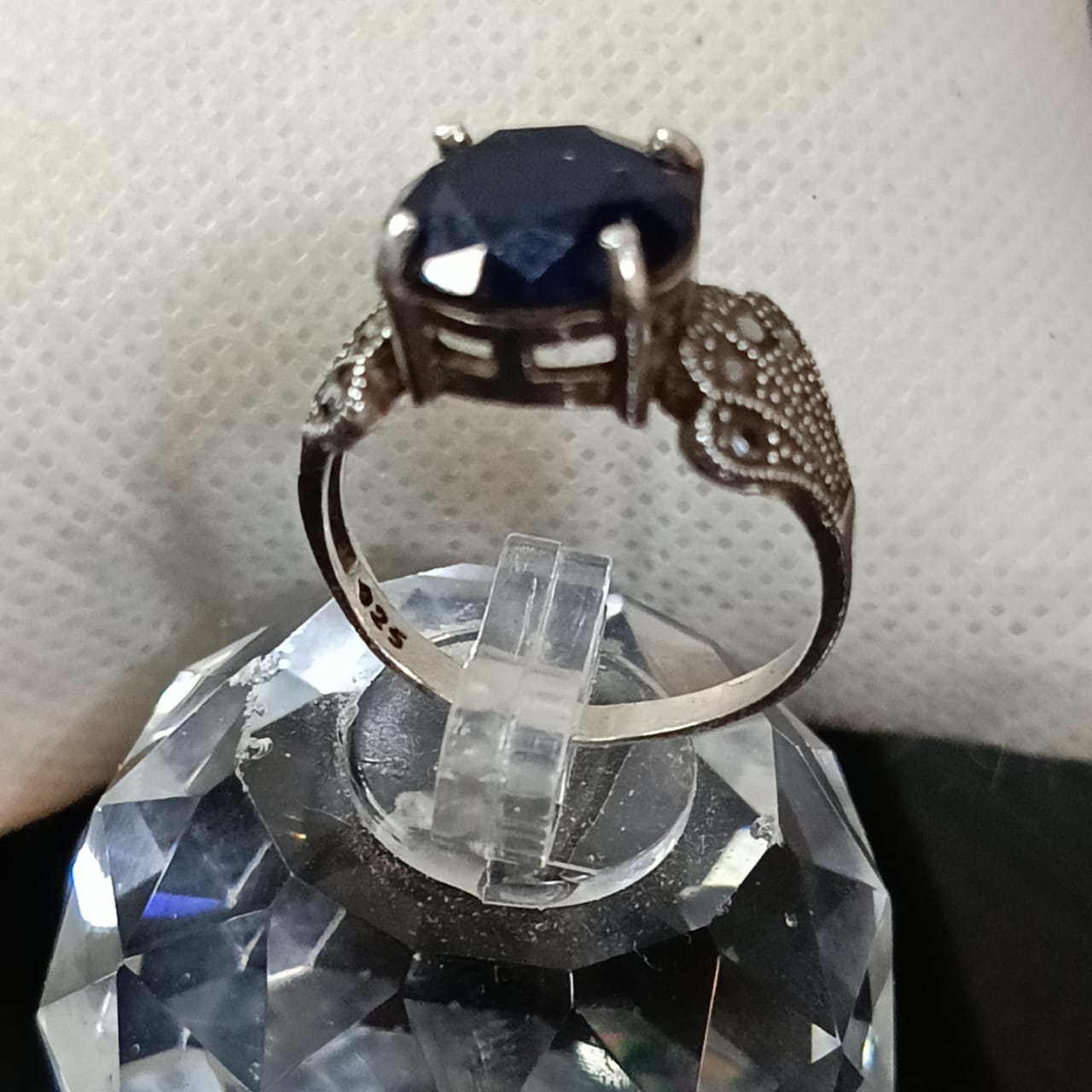 خاتم فضة نسائي بحجر