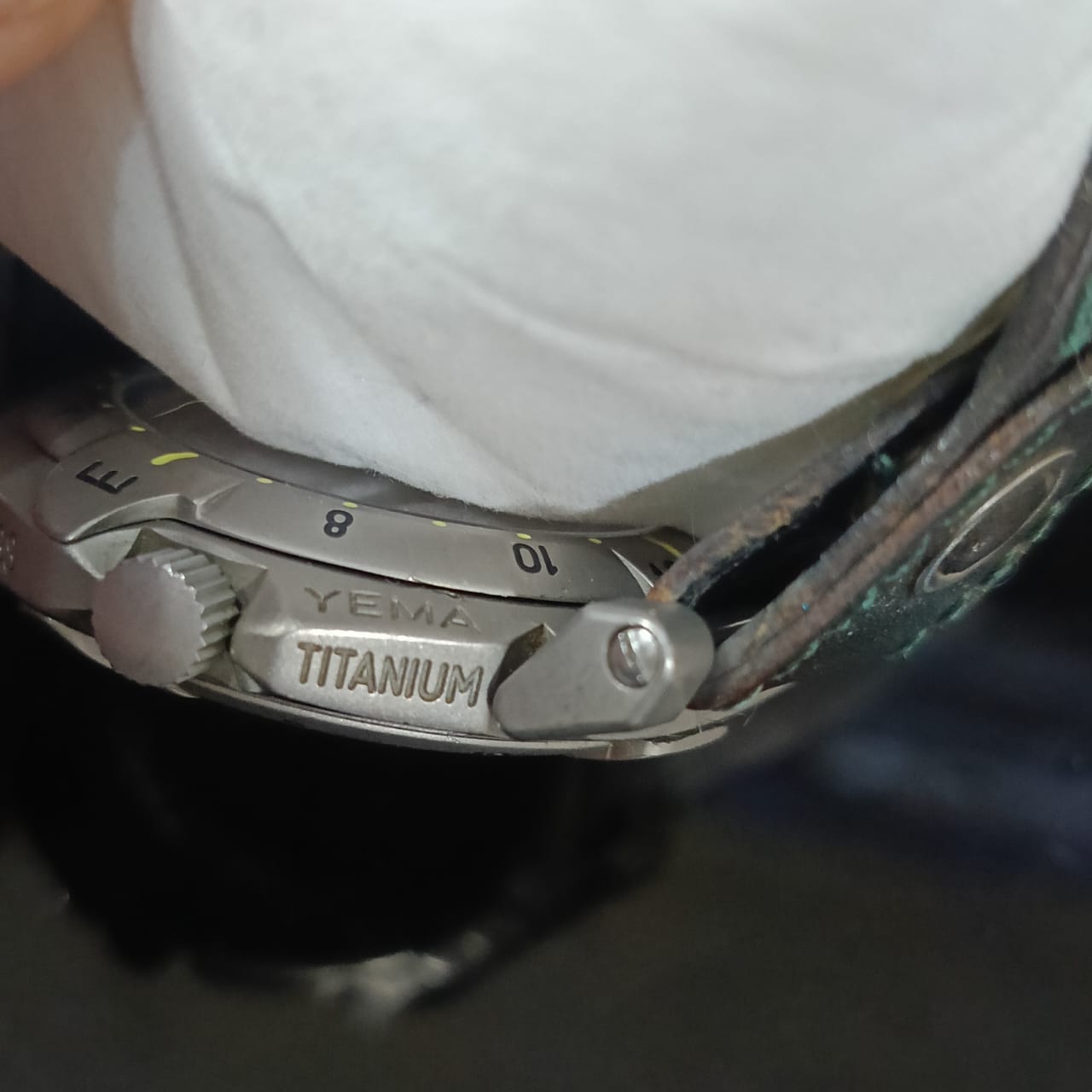 Montre yema GMT rare vintage original saphir/titanium