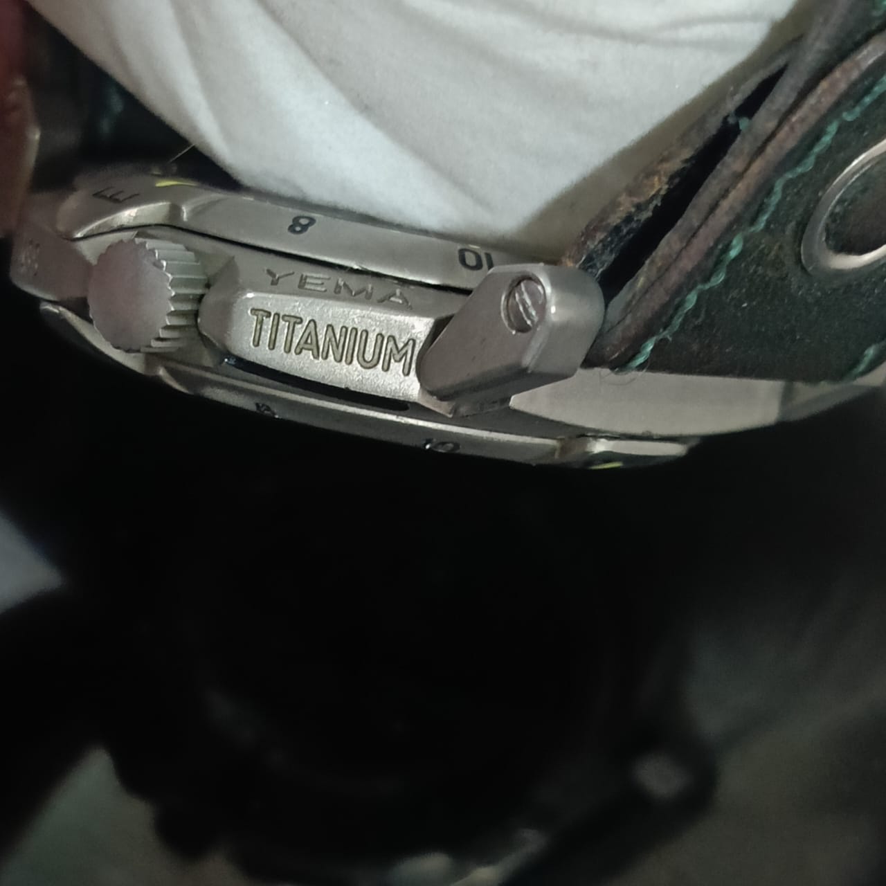 Montre yema GMT rare vintage original saphir/titanium