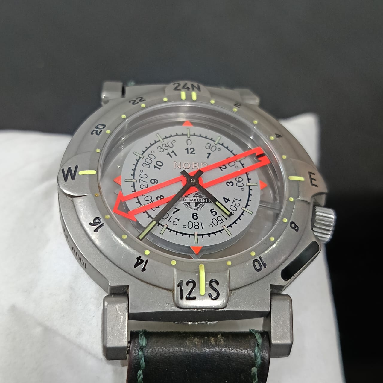 Montre yema GMT rare vintage original saphir/titanium