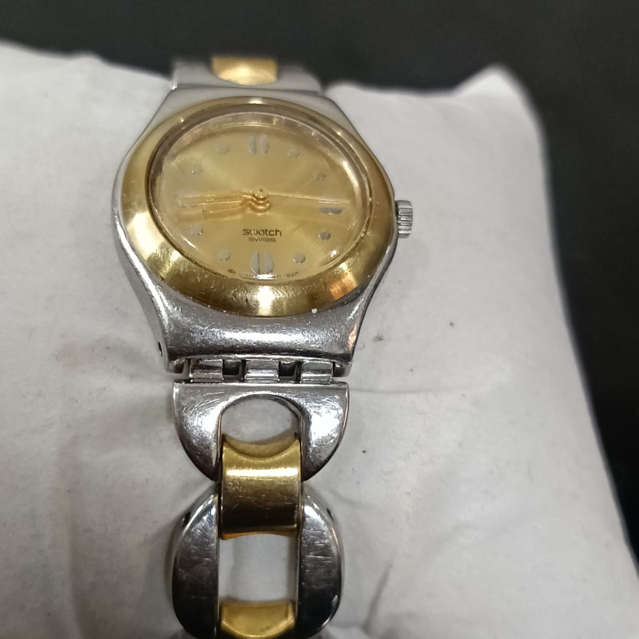 Montre swatch acier inoxydable femme original