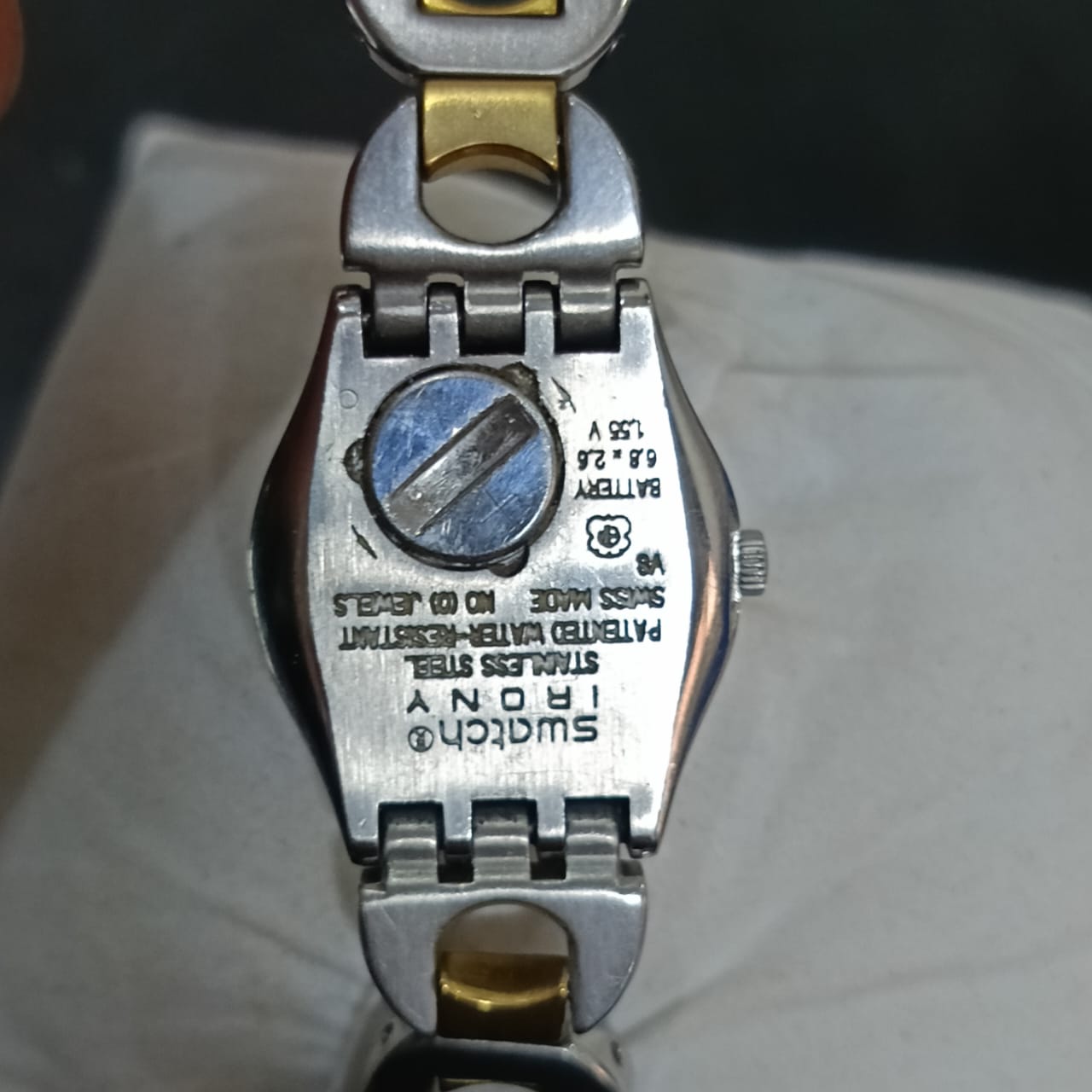 Montre swatch acier inoxydable femme original