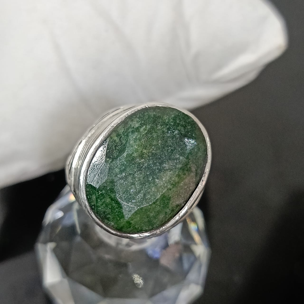 خاتم فضة بحجر زمرد هندي طبيعي