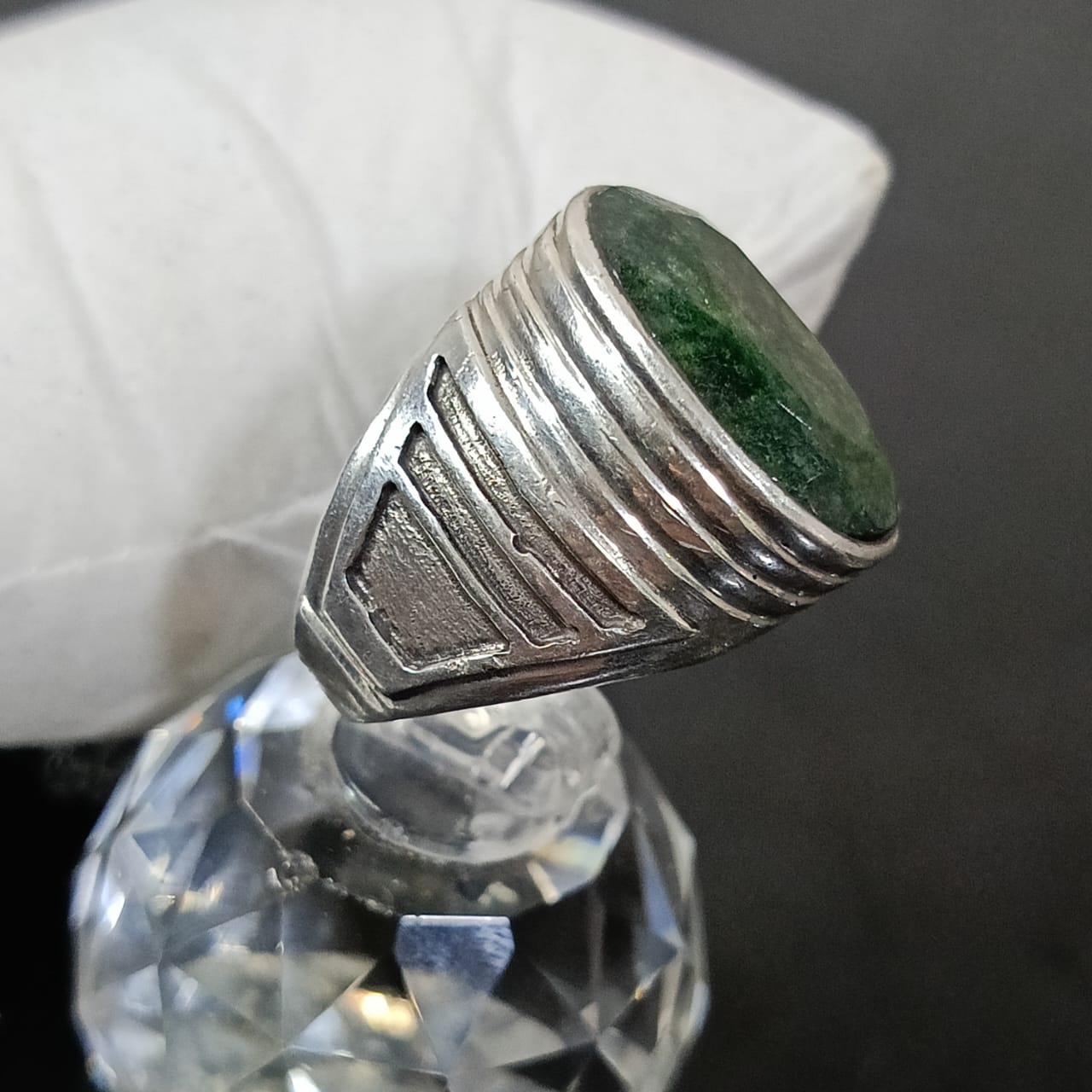 خاتم فضة بحجر زمرد هندي طبيعي