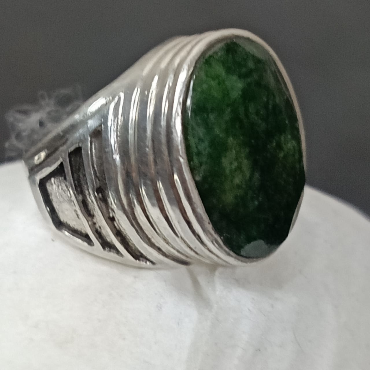 خاتم فضة بحجر زمرد هندي طبيعي