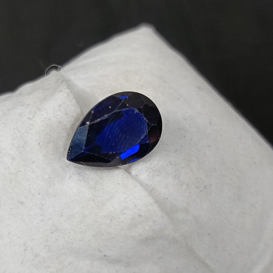 فص حجر سفير أزرق