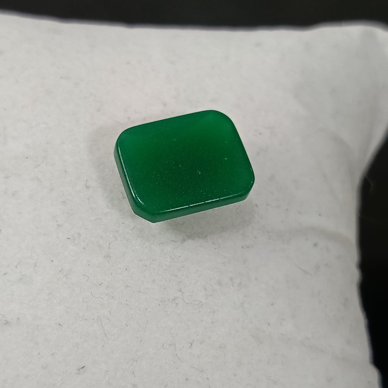 فص حجر عقيق أخضر