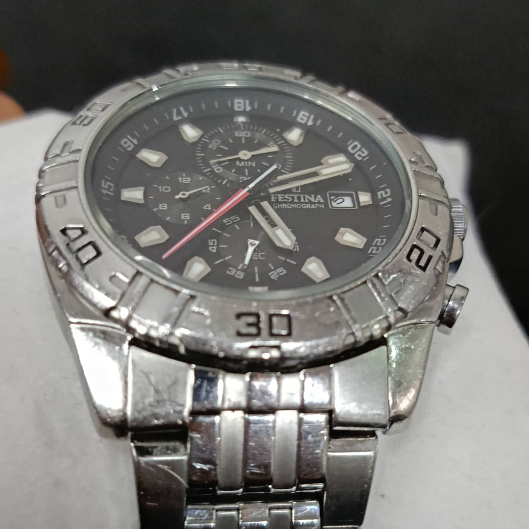 Montre Festina original homme chronographe