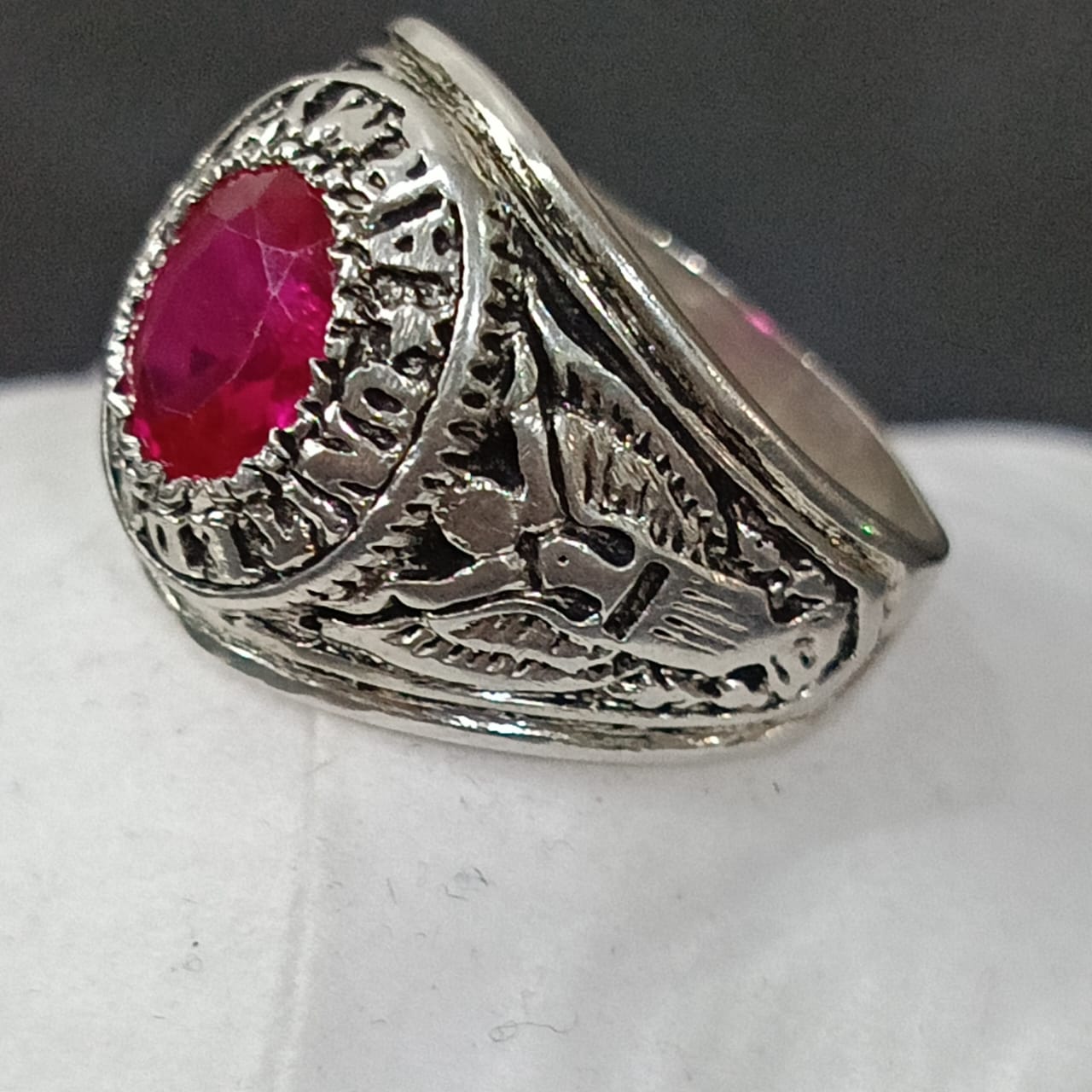 خاتم فضة أمريكي تحفة بحجر ياقوت طبيعي