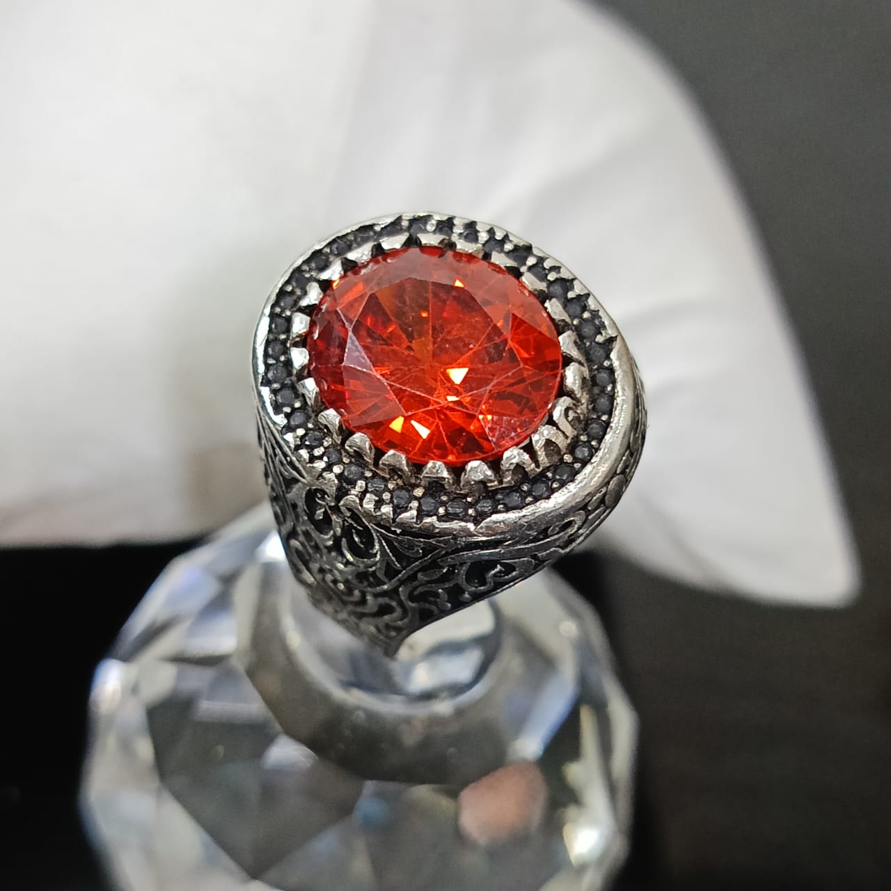 خاتم فضة بحجر توباز طبيعي