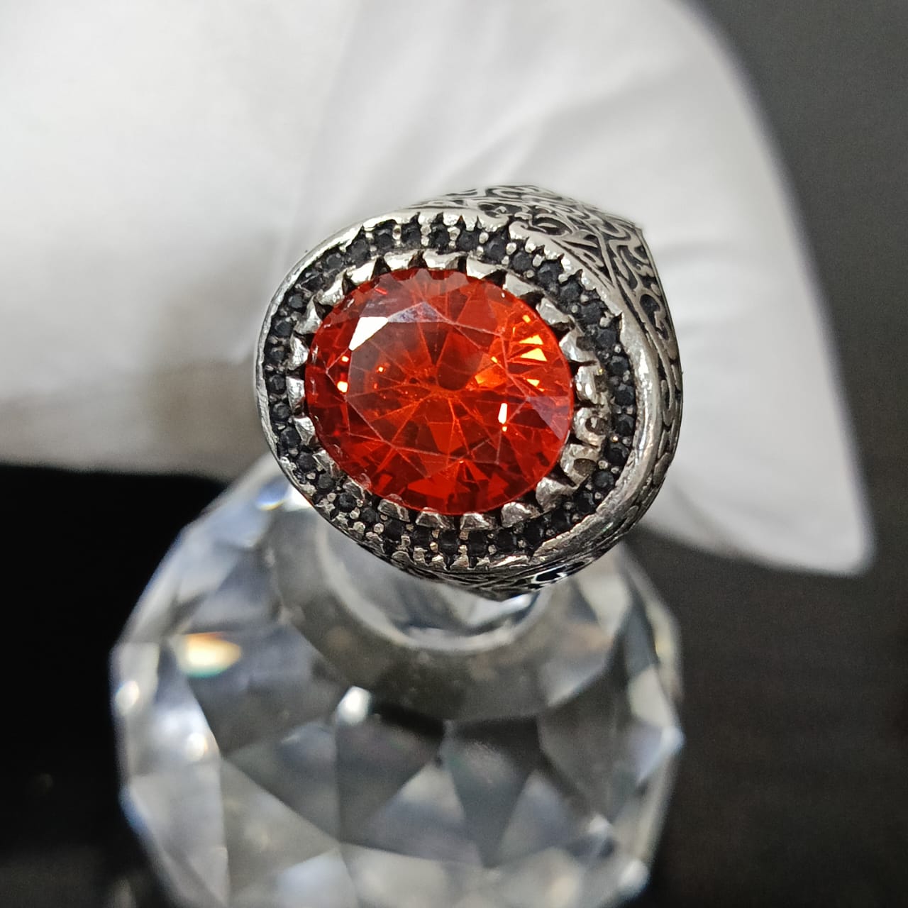 خاتم فضة بحجر توباز طبيعي