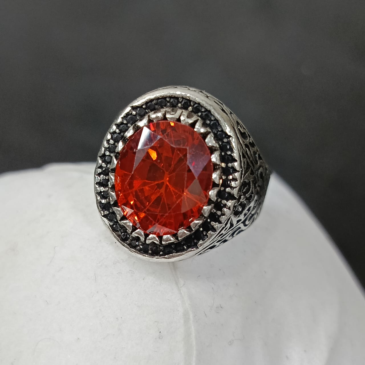 خاتم فضة بحجر توباز طبيعي