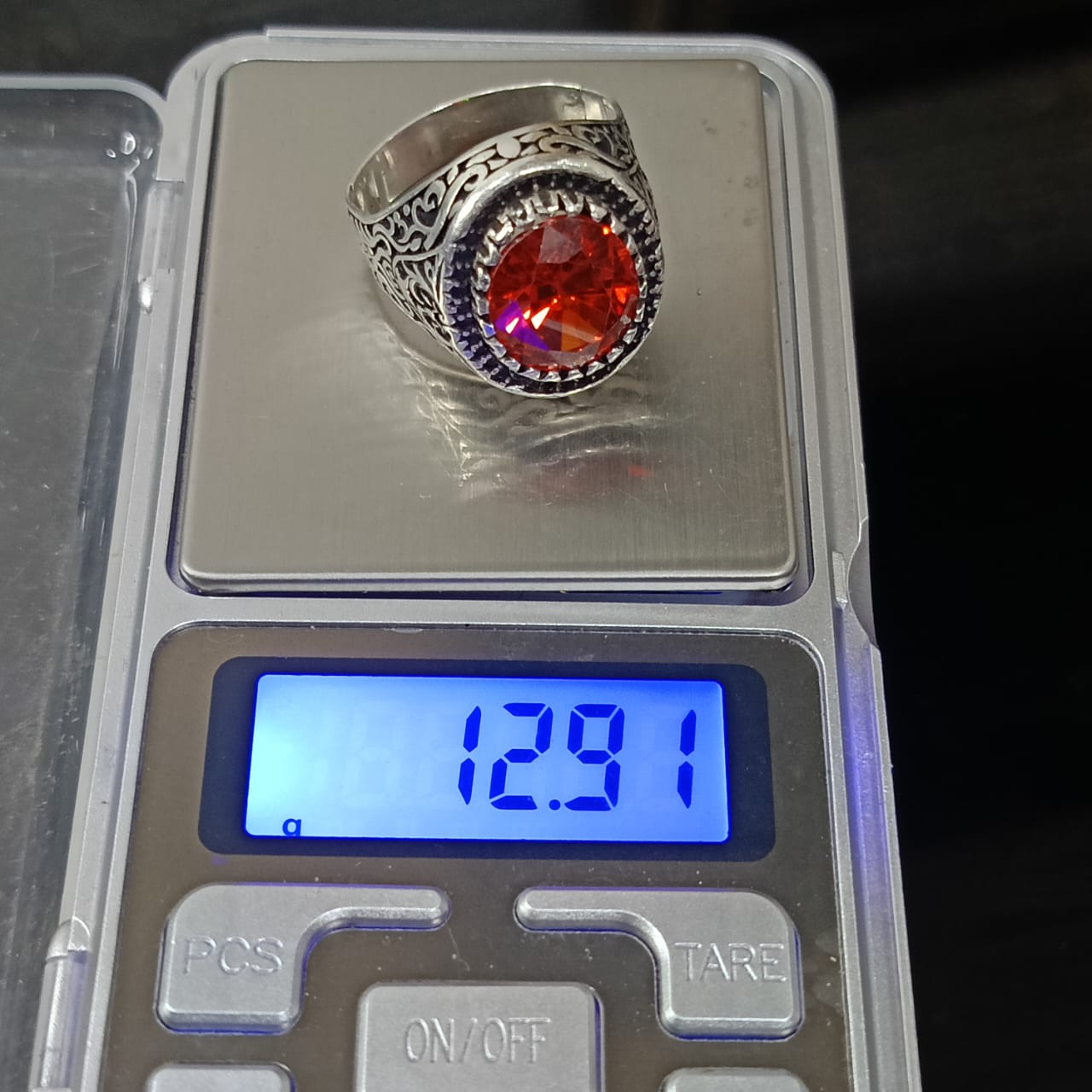 خاتم فضة بحجر توباز طبيعي