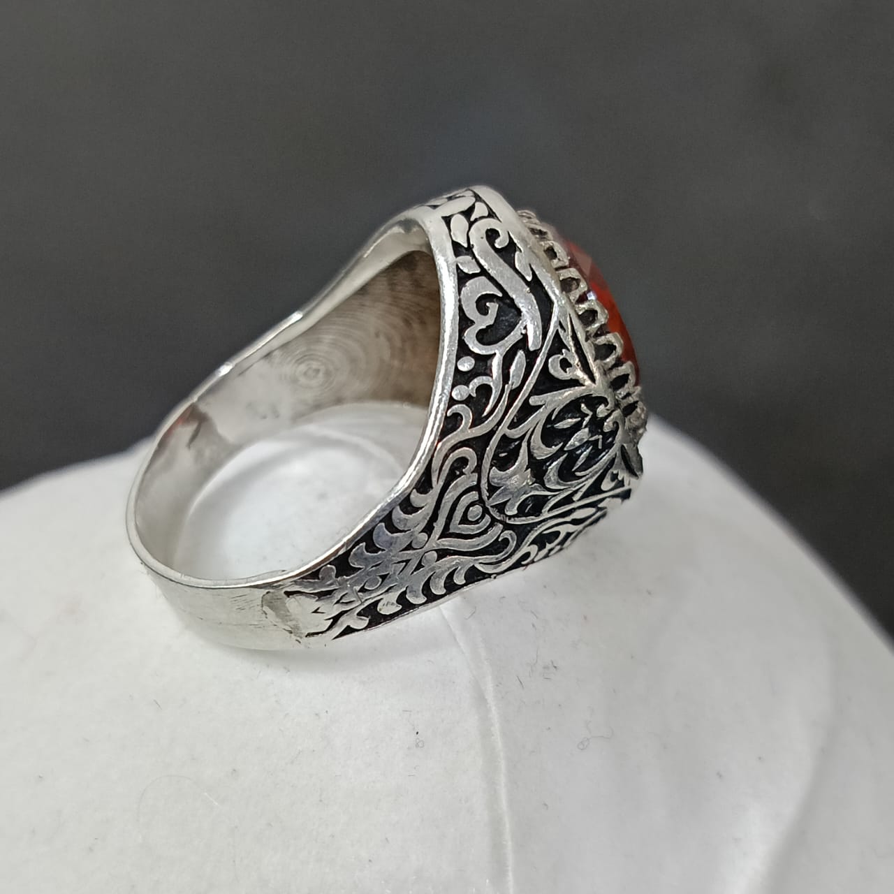 خاتم فضة بحجر توباز طبيعي