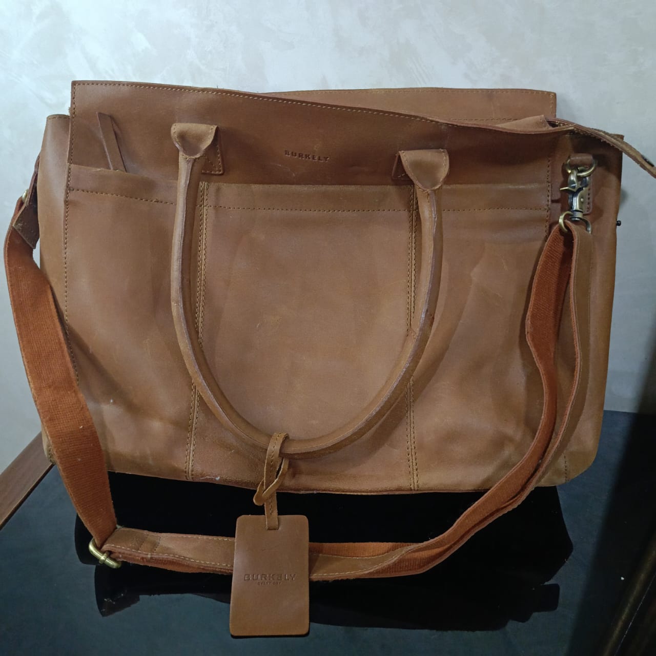 محفظة كبيرة أنتيك تحفة من الجلد الحر