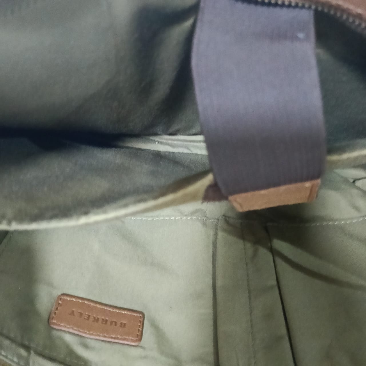 محفظة كبيرة أنتيك تحفة من الجلد الحر