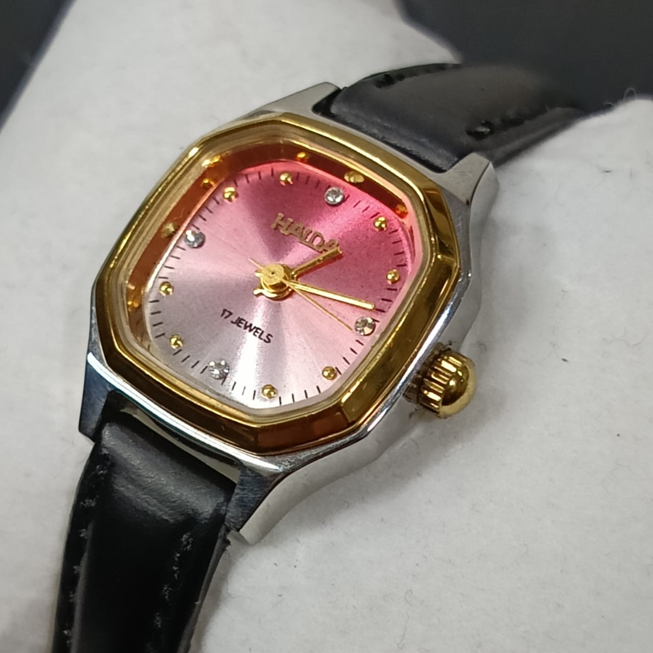 Montre halda mécanique femme original