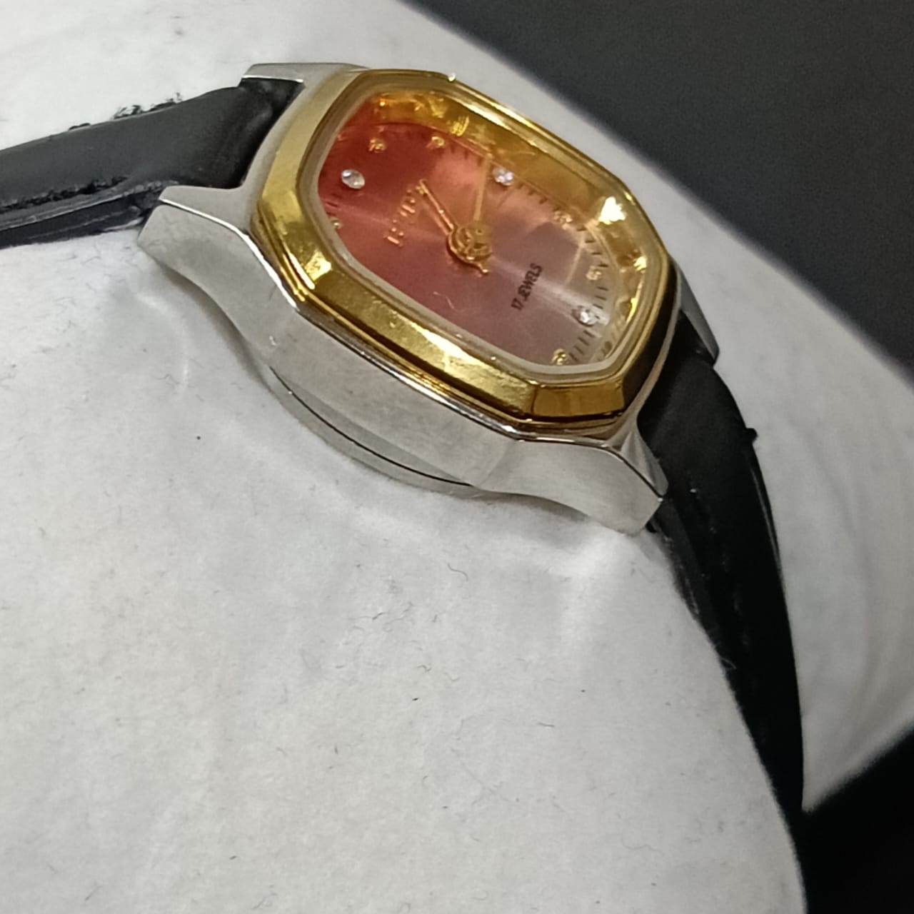 Montre halda mécanique femme original