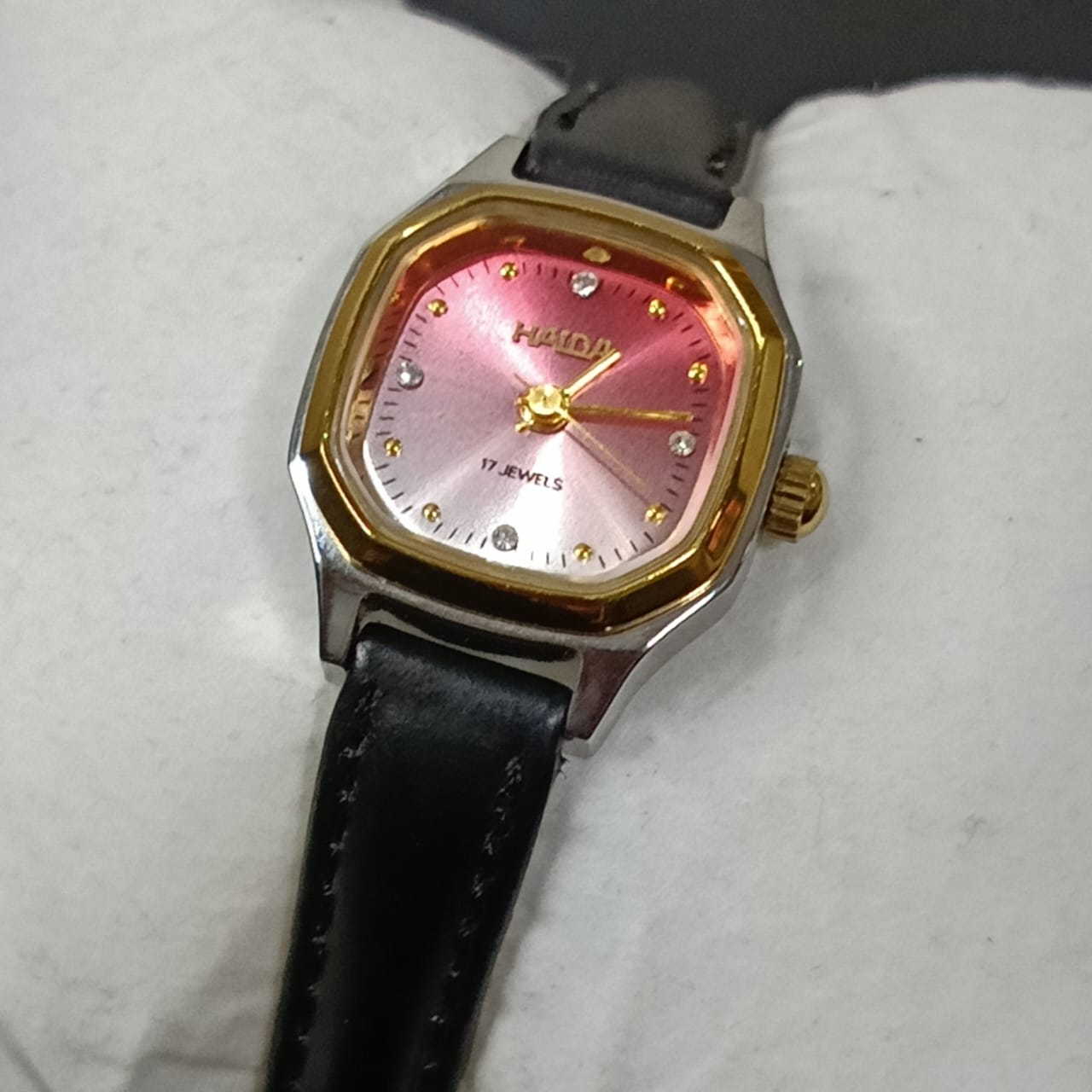 Montre halda mécanique femme original